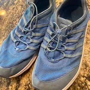 Lands’ end water shoes sneakers 8